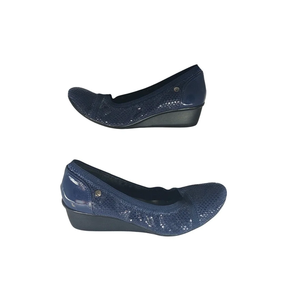 Anne Klein Sport Drestyn Wedge Pumps 8M Navy Blue Snakeskin Patent Professional